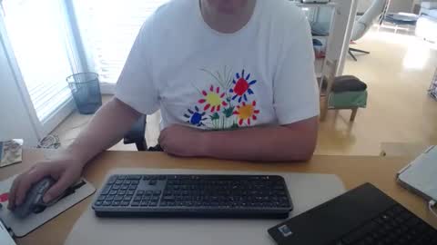 iandy12 online show from 05-22-26, 05:58
