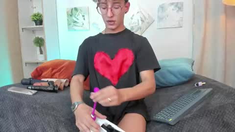 ian  online show from 11-02-25, 02:47