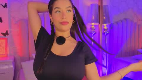  iara smith  online show from 02-25-26, 11:53