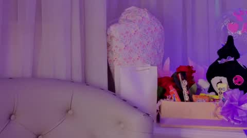  iara smith  online show from 05-11-26, 04:04