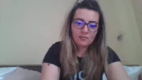 Yasmine online show from 01-17-26, 10:42