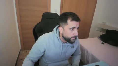 Snapshot of iberian_macho chatting on 11-26-25, 02:34 iberian_macho online show from 11-26-25, 02:34