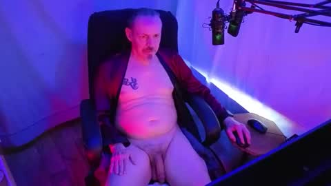 Snapshot of ibrichyrich chatting on 05-27-26, 01:02 Rich online show from 05-27-26, 01:02