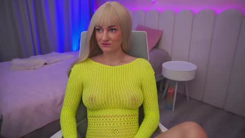 ice_kitty online show from 01-08-25, 04:44