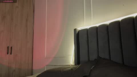 Snapshot of ice_princess__ chatting on 11-25-25, 12:16 Crystall online show from 11-25-25, 12:16