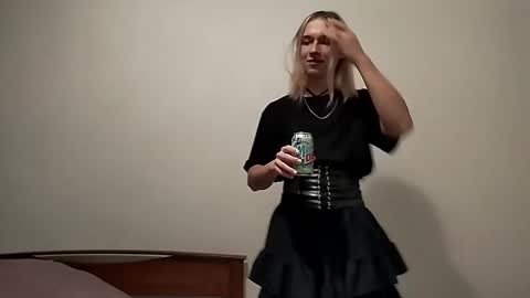 Jade online show from 11-05-25, 05:02