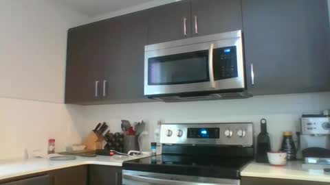 icecreammanx online show from 01-09-26, 07:37