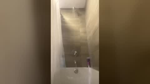 icecreammanx online show from 04-07-26, 11:48