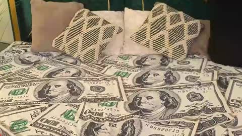 Danielle online show from 04-16-26, 01:01