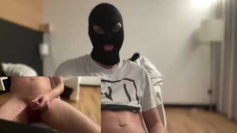 Snapshot of ich7722 chatting on 02-06-25, 11:37 ich7722 online show from 02-06-25, 11:37