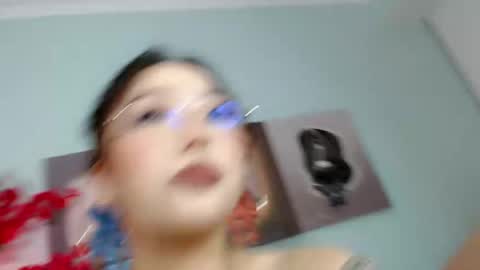 Snapshot of ichiben chatting on 05-02-26, 12:26 ichiben online show from 05-02-26, 12:26