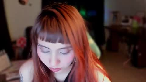 Snapshot of ichika__oto chatting on 09-23-25, 11:52 Natalia online show from 09-23-25, 11:52