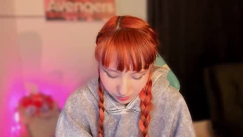 Snapshot of ichika__oto chatting on 01-17-26, 11:52 Natalia online show from 01-17-26, 11:52