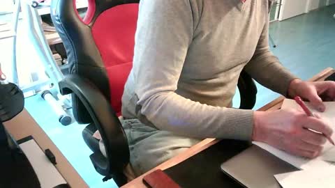 Snapshot of icumalot4you chatting on 02-18-25, 04:05 icumalot4you online show from 02-18-25, 04:05