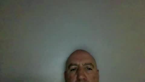 Snapshot of icumming chatting on 02-14-25, 11:42 icumming online show from 02-14-25, 11:42