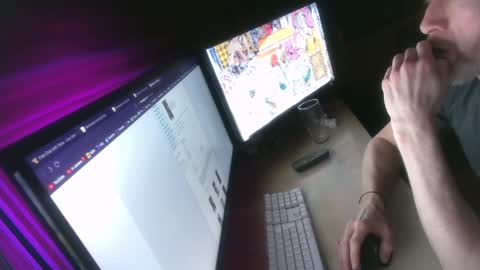 Snapshot of icuras chatting on 04-11-26, 03:22 icuras online show from 04-11-26, 03:22