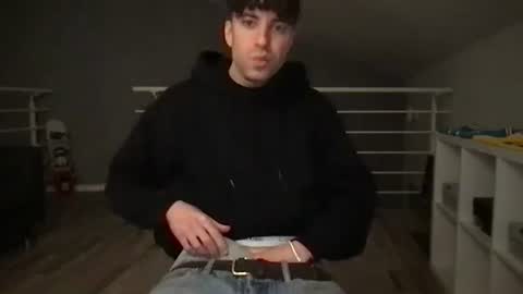 Snapshot of icyninesix chatting on 01-17-25, 02:18 icyninesix online show from 01-17-25, 02:18