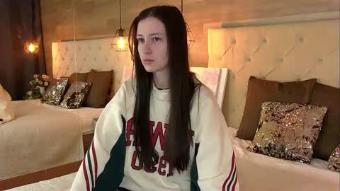 Ida Mask online show from 12-15-25, 10:41