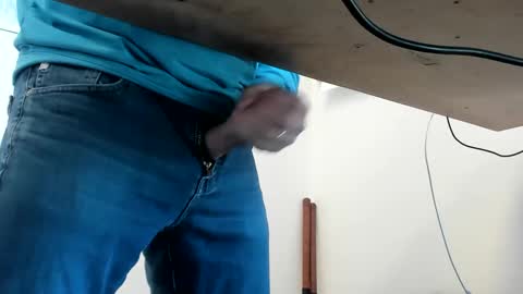 idfunguy2023 online show from 01-17-25, 08:55