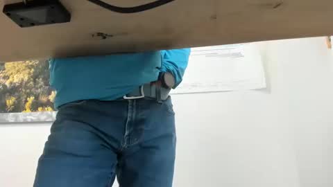 idfunguy2023 online show from 10-11-25, 05:00