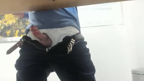 idfunguy2023 online show from 12-17-25, 11:55