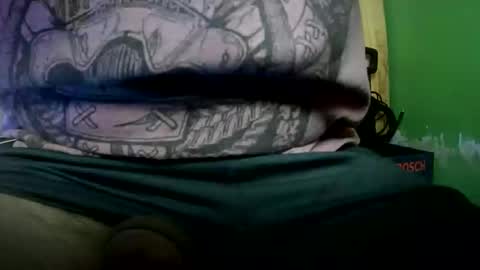 Nicolas online show from 12-14-25, 04:23