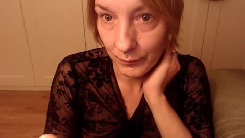 Ifk Donkeys online show from 11-15-25, 04:58