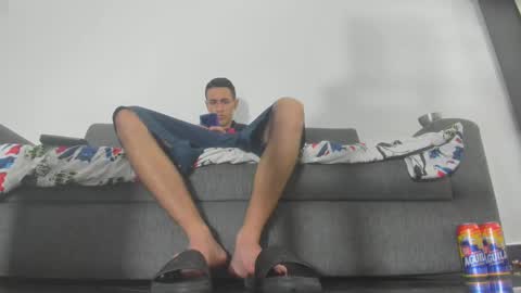 Snapshot of iham_28 chatting on 11-15-25, 09:06 Iham online show from 11-15-25, 09:06