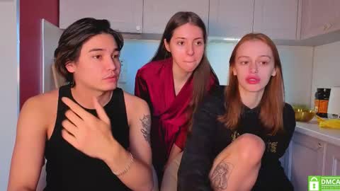 Julia and Mira online show from 02-15-26, 10:14