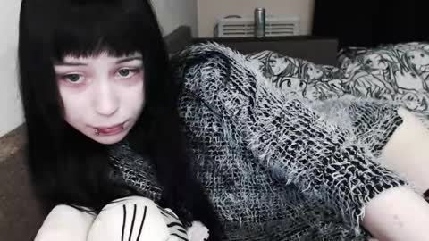 iiiiiiis online show from 12-03-25, 12:29