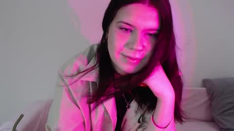 Vella online show from 10-10-25, 09:08