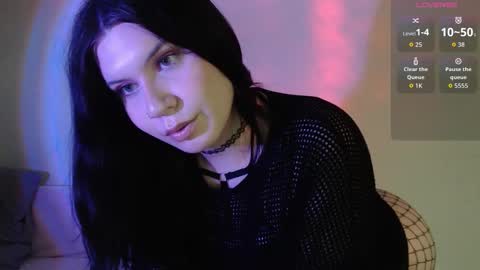 Vella online show from 10-27-25, 07:07