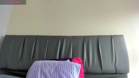 Isabella online show from 03-19-26, 12:20