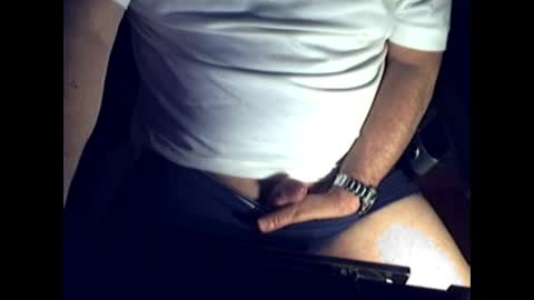 ikissuuuu online show from 01-16-26, 04:22