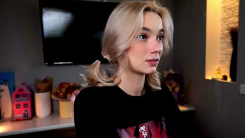 ileanacampbel online show from 01-29-25, 06:54