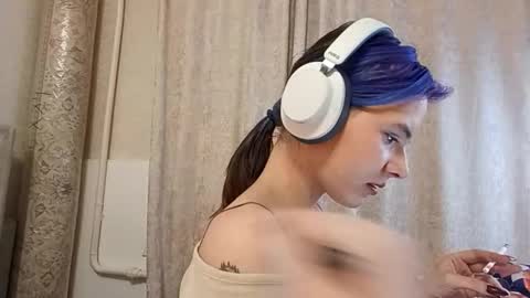 Aurora online show from 02-20-26, 04:18