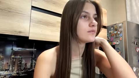 Sophie online show from 02-26-26, 12:04