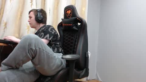 lord online show from 12-22-25, 10:40