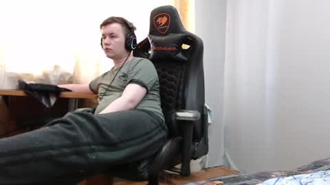 Snapshot of iliaskrisloveee chatting on 05-23-26, 10:08 lord online show from 05-23-26, 10:08