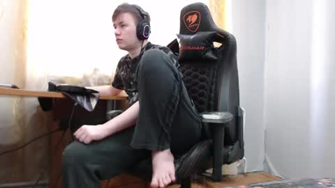 Snapshot of iliaskrisloveee chatting on 05-24-26, 02:22 lord online show from 05-24-26, 02:22