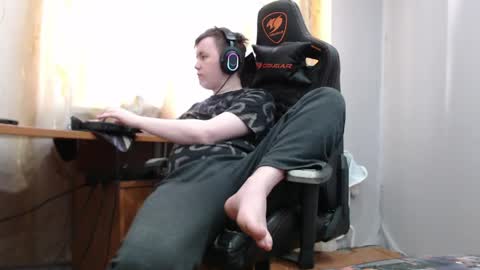 Snapshot of iliaskrisloveee chatting on 05-25-26, 03:29 lord online show from 05-25-26, 03:29