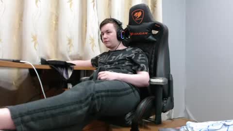 Snapshot of iliaskrisloveee chatting on 05-28-26, 07:00 lord online show from 05-28-26, 07:00