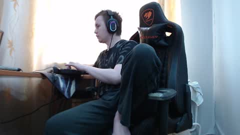 Snapshot of iliaskrisloveee chatting on 07-06-26, 12:46 lord online show from 07-06-26, 12:46