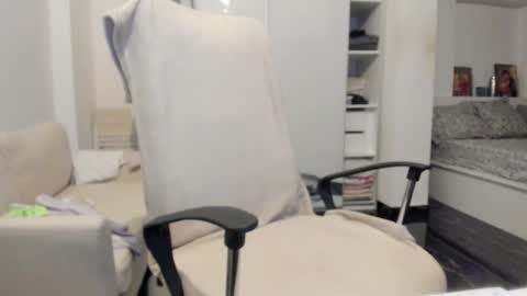 Bamby online show from 03-25-26, 06:36