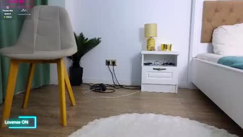 Emma online show from 06-14-26, 06:43