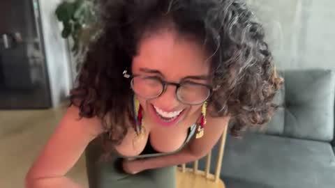 Kloe online show from 02-22-25, 09:48