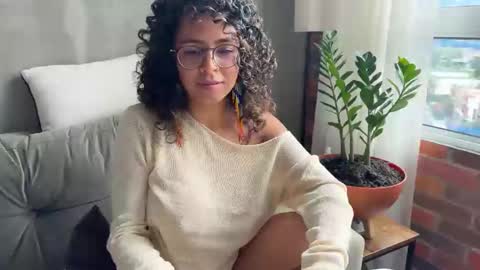 Kloe online show from 02-24-25, 10:03