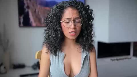 Kloe online show from 04-29-26, 07:20