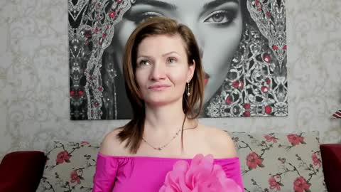 Snapshot of illegalbeauty87 chatting on 12-21-24, 03:36 Ingrid or more easier...Miss  GoDDess Mistress online show from 12-21-24, 03:36