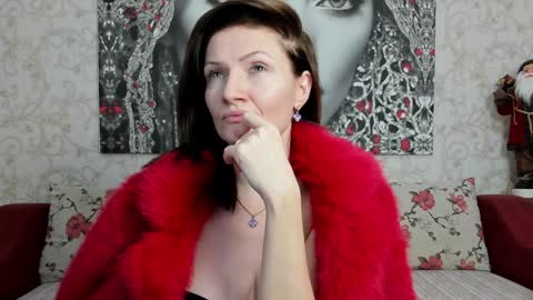 Snapshot of illegalbeauty87 chatting on 12-28-24, 02:01 Ingrid or more easier...Miss  GoDDess Mistress online show from 12-28-24, 02:01